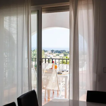 Casa Sunrise - Costa Blanca House With Rooftop, 5 Swimming Pools And Panoramic Sea- And Views At Penon De Ifach Calp