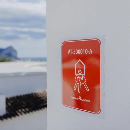 Casa Sunrise - Costa Blanca House With Rooftop, 5 Swimming Pools And Panoramic Sea- And Views At Penon De Ifach Apartment Calp
