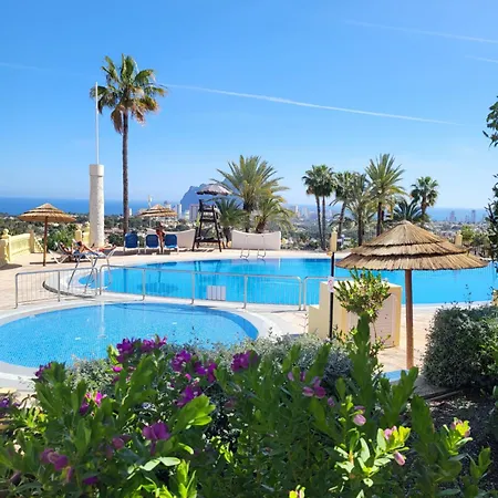 Apartamento Casa Sunrise - Costa Blanca House With Rooftop, 5 Swimming Pools And Panoramic Sea- And Views At Penon De Ifach Calpe
